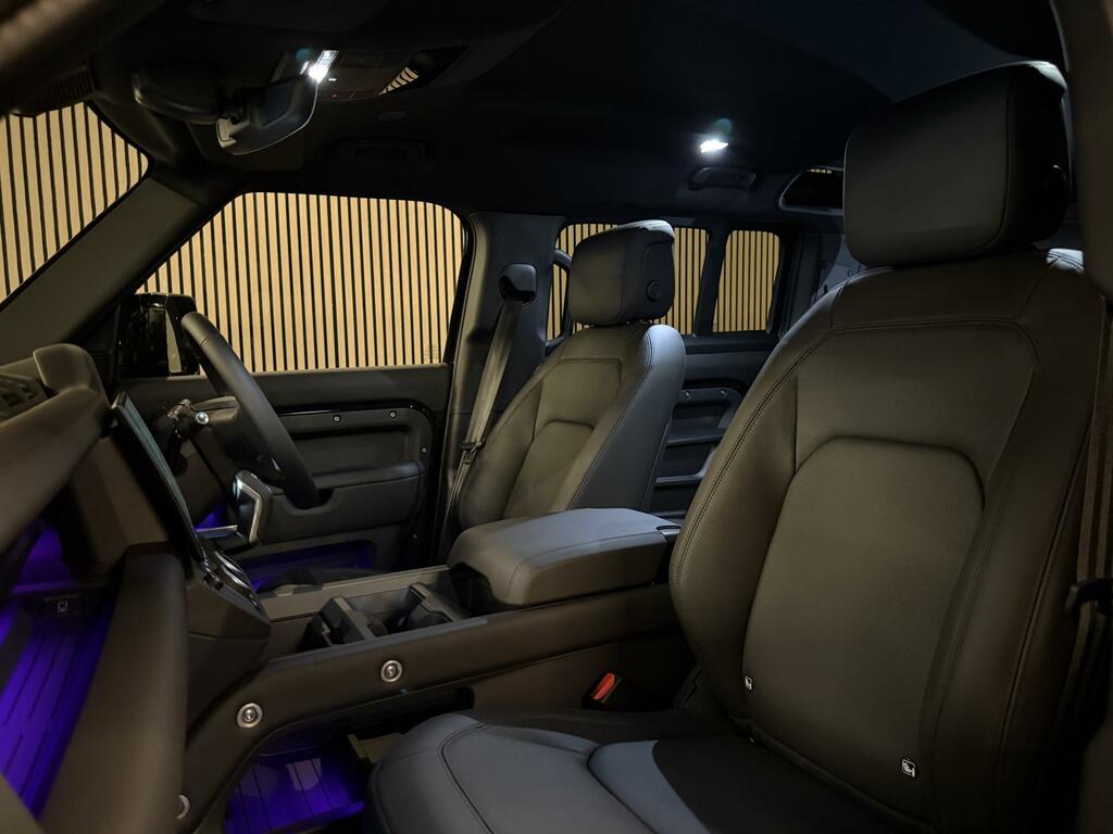 Land Rover Defender 110 X-dynamic Hse Black