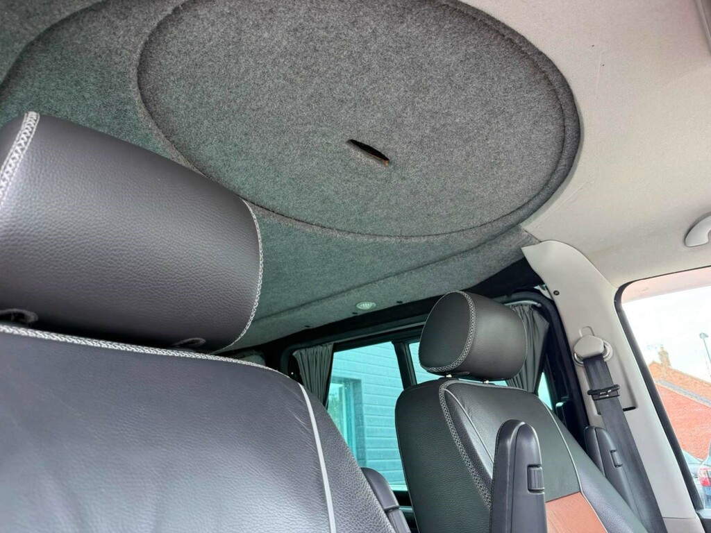 Volkswagen Transporter 2.0 Tdi Bmt 150 Highline Kombi Van Silver #6