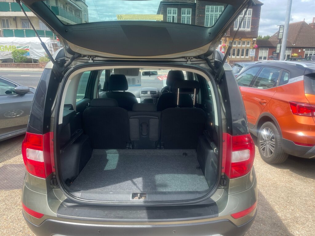 Skoda Yeti 1.2 Tsi Se Outdoor Dsg Euro 5 105 Ps WF14XHP Green #6