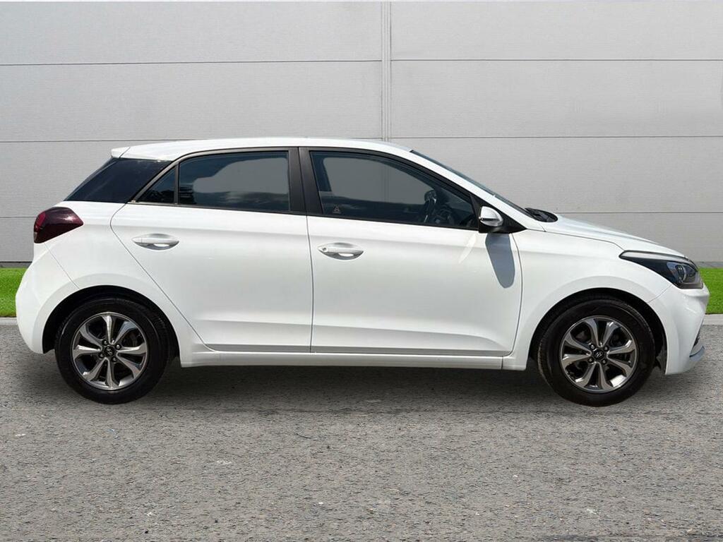 Hyundai I20 1.2 Se Launch Edition Euro 6 Ss FE69MLX White #4