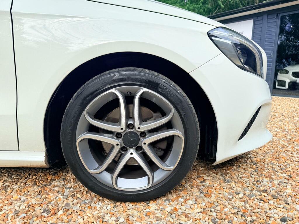 Mercedes-Benz A Class 1.3 A200 Sport Premium Plus Hatchback Red #18