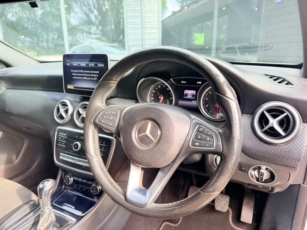 Mercedes-Benz A Class 1.3 A200 Sport Premium Plus Hatchback Red #36