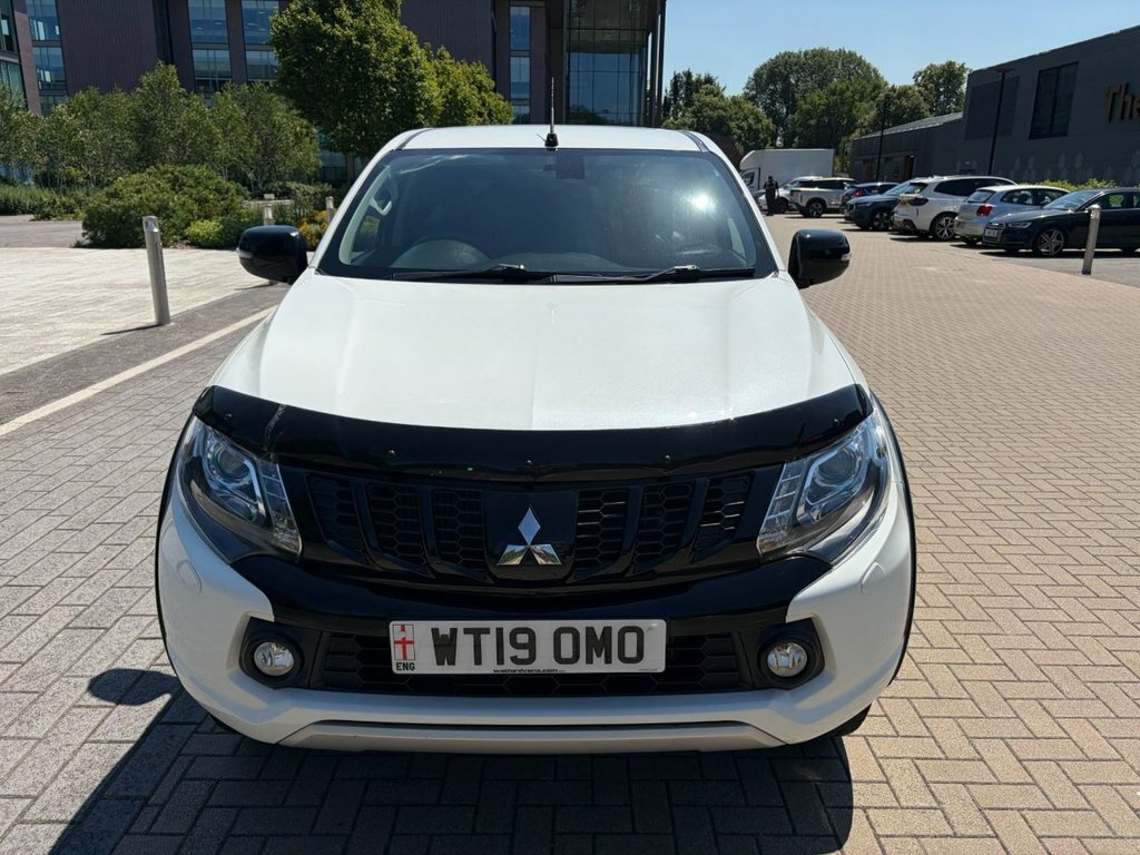 Mitsubishi L200 2.4L Dc Challenger White #2