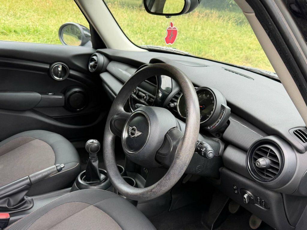 Mini Hatch 1.5L Cooper Grey #2