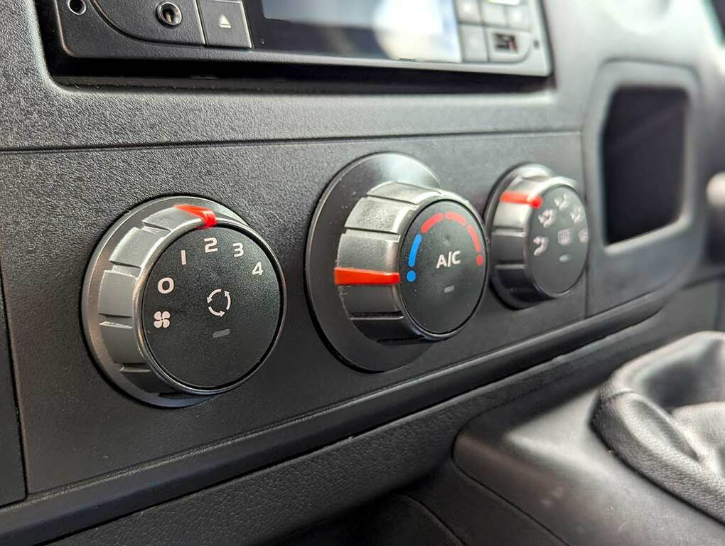 Renault Master 2.3 Dci 28 Business Quickshift Fwd Swb Euro 5 Blue #17