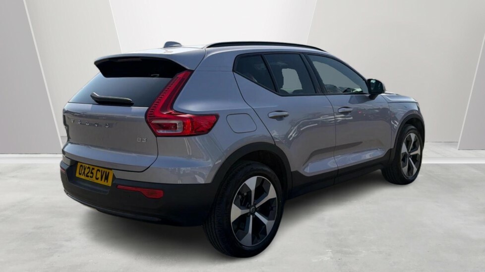 Volvo XC40 Plus, B3 Mild Hybrid, Dark OX25CVM Silver #2