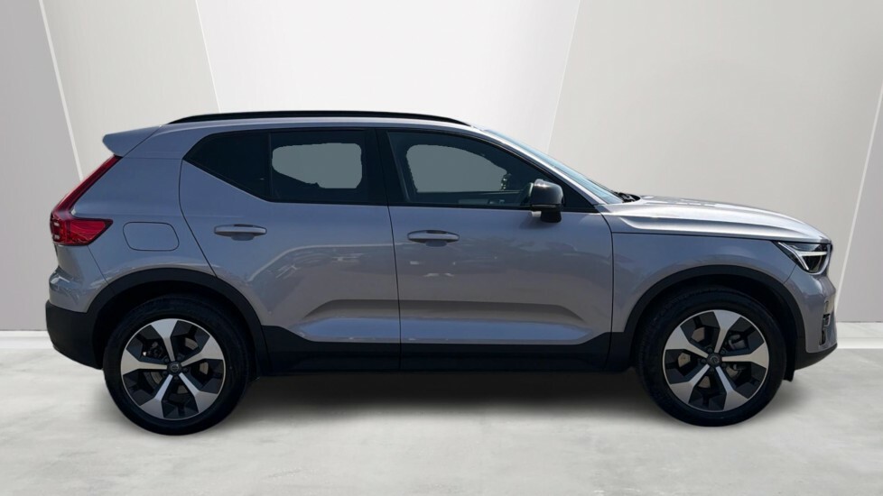 Volvo XC40 Plus, B3 Mild Hybrid, Dark OX25CVM Silver #3