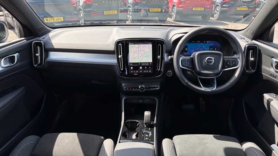 Volvo XC40 Plus, B3 Mild Hybrid, Dark OX25CVM Silver #5