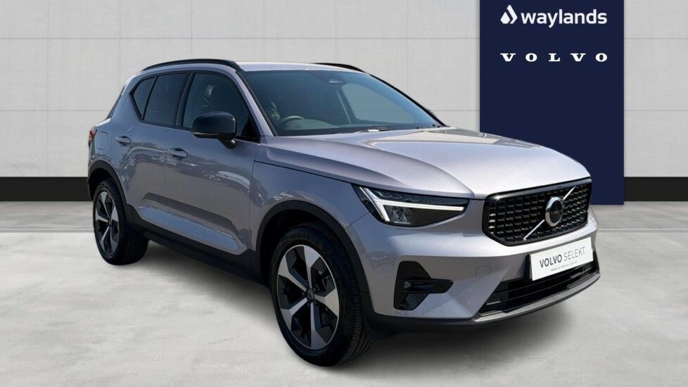 Volvo XC40 Plus, B3 Mild Hybrid, Dark Silver