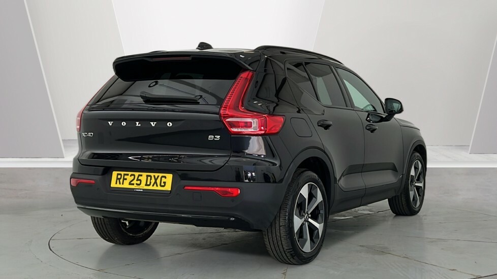 Volvo XC40 Plus, B3 Mild Hybrid, Dark RF25DXG Black #2