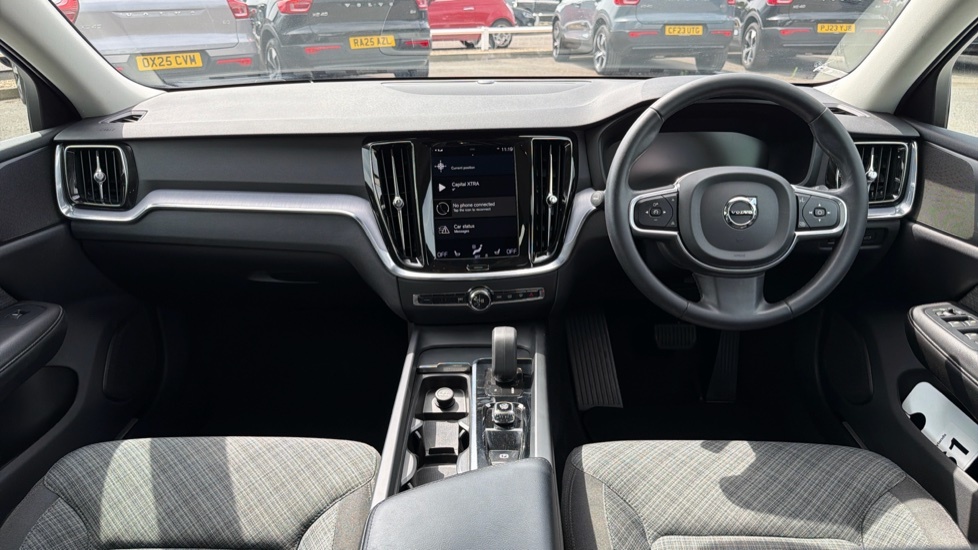 Volvo V60 Momentum, B3 Mild Hybrid White #5