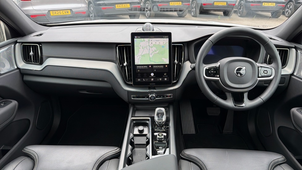 Volvo XC60 Black Edition Ultra, B5 Awd Mild Hybrid, White #5
