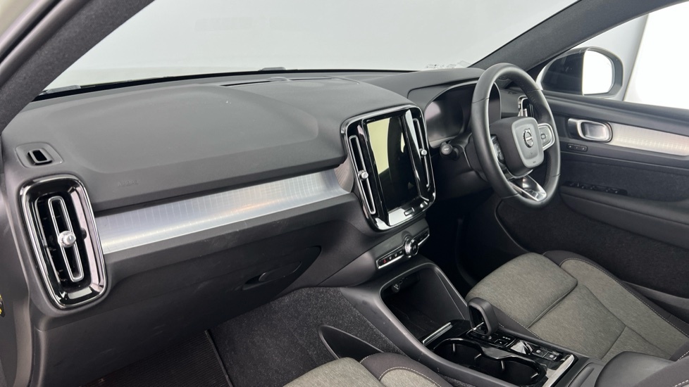 Volvo XC40 2.0 B3p Plus Dark Green #6