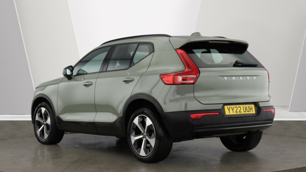 Volvo XC40 2.0 B3p Plus Dark Green #3