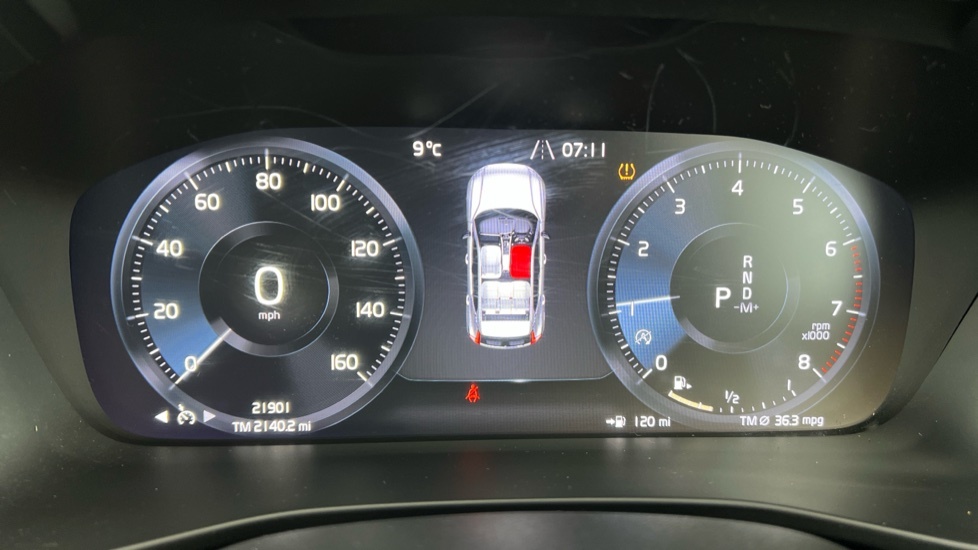 Volvo XC40 1.5H T5 Twin Engine Recharge 10.7Kwh R-design Pro Grey #9