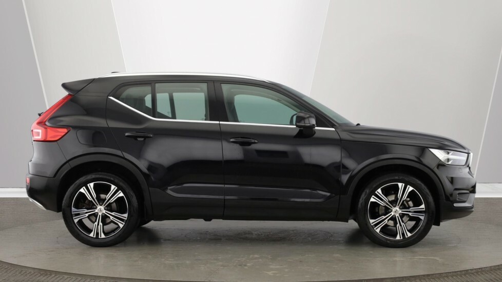 Volvo XC40 1.5 T3 163 Inscription Pro Geartronic Black #2