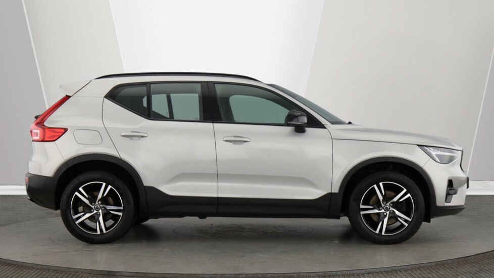 Volvo XC40 2.0 B3p Plus Dark Silver #2