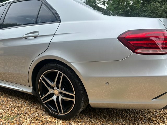 Mercedes-Benz E Class Saloon 2.1 E250 Cdi Amg Line G-tronic Euro 5 Ss Black #7