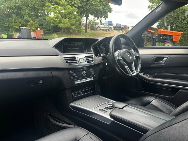 Mercedes-Benz E Class Saloon 2.1 E250 Cdi Amg Line G-tronic Euro 5 Ss Black #16