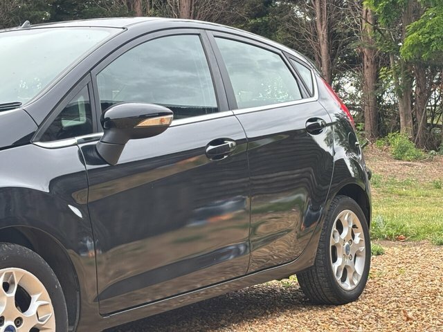 Ford Fiesta 1.25 Zetec Hatchback Euro 5 82 Black #5