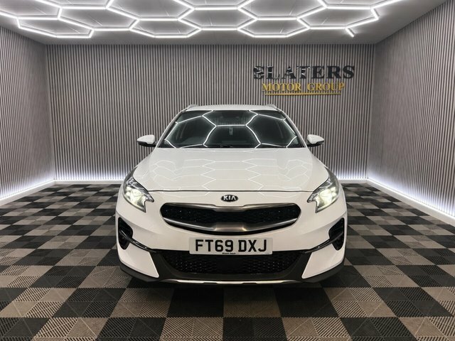 Kia Xceed 1.0 T-gdi 3 Suv Euro 6 S S 11 FT69DXJ White #2
