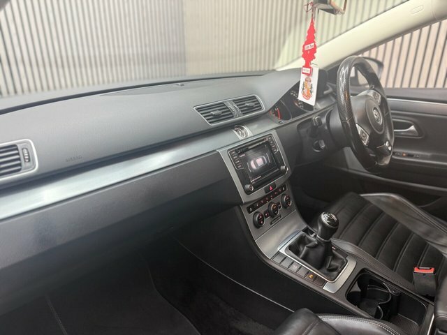 Volkswagen CC 2.0 Tdi Bluemotion Tech R-line Saloon M White #3