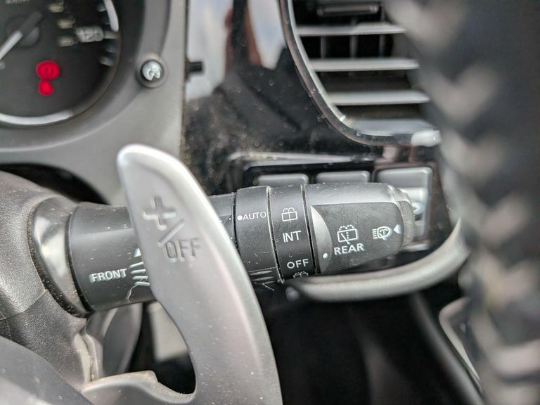 Mitsubishi Outlander 2.4H Twinmotor 13.8Kwh Dynamic Suv Plug Black #17