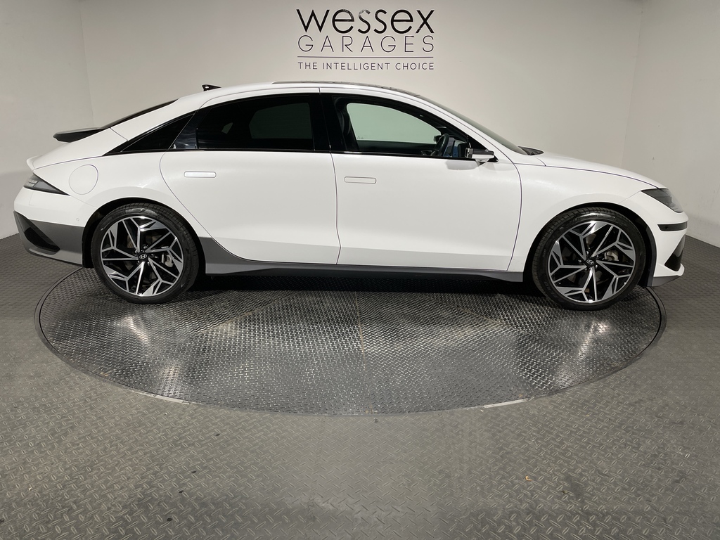Hyundai Ioniq 6 6 Ultimate Ev White #4
