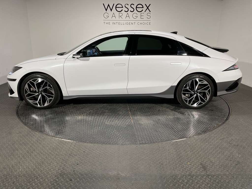 Hyundai Ioniq 6 6 Ultimate Ev White #5