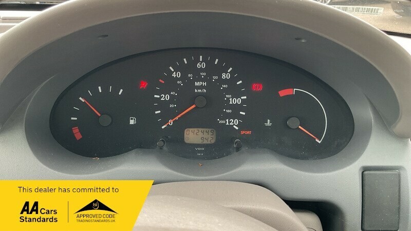 Nissan Micra 1.0 16V S Cvt Black #12