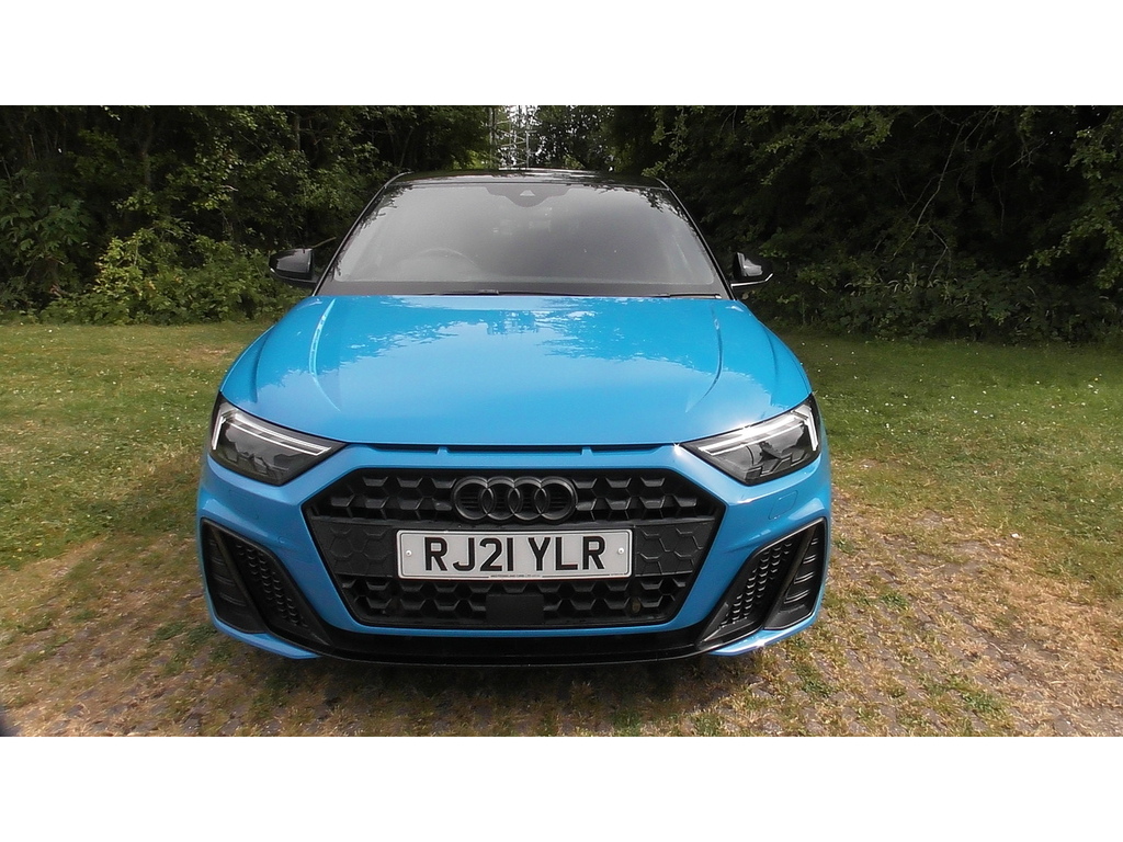 Audi A1 Tfsi Black Edition Blue #2