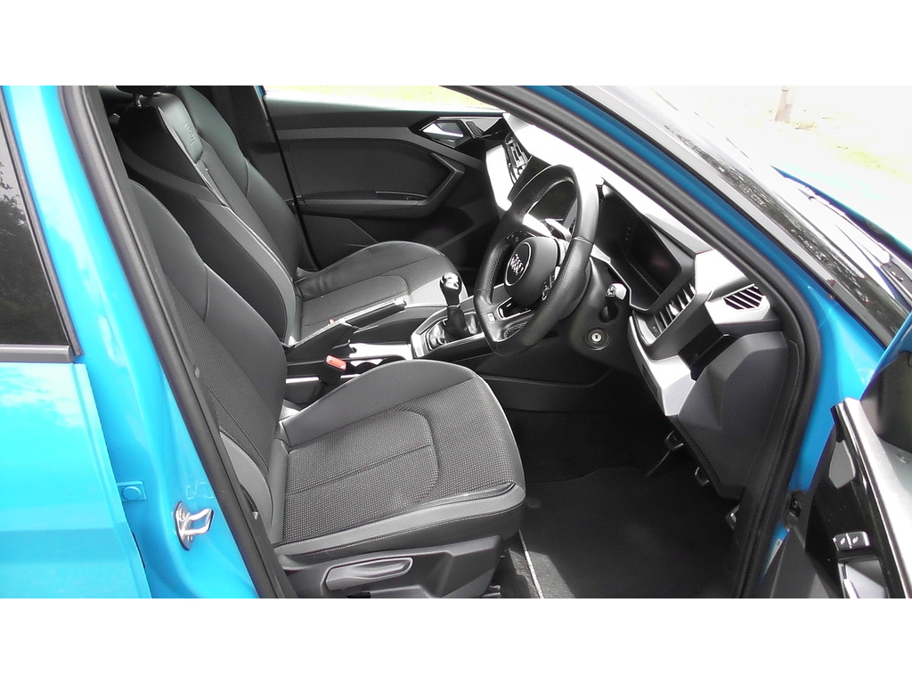Audi A1 Tfsi Black Edition Blue #6