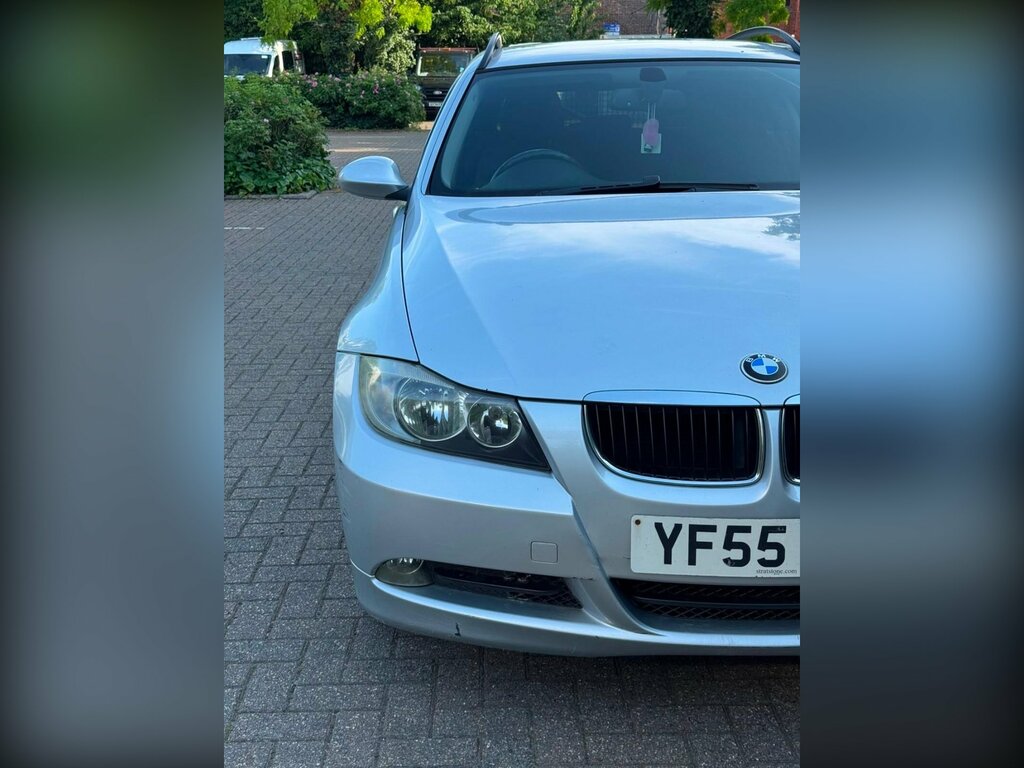 BMW 3 Series 320I Se 5-Door Green #10