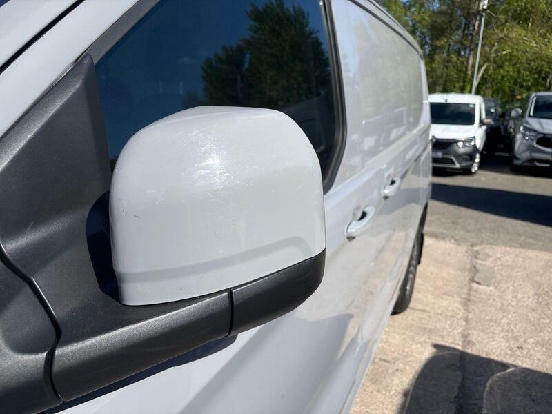 Ford Transit Custom Custom 320 Sport L1 Swb Rwd 160Kw 65Kwh Low R Grey #68
