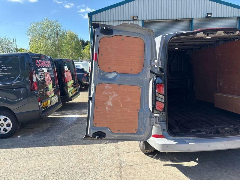 Ford Transit Custom Custom 320 Sport L1 Swb Rwd 160Kw 65Kwh Low R Grey #45