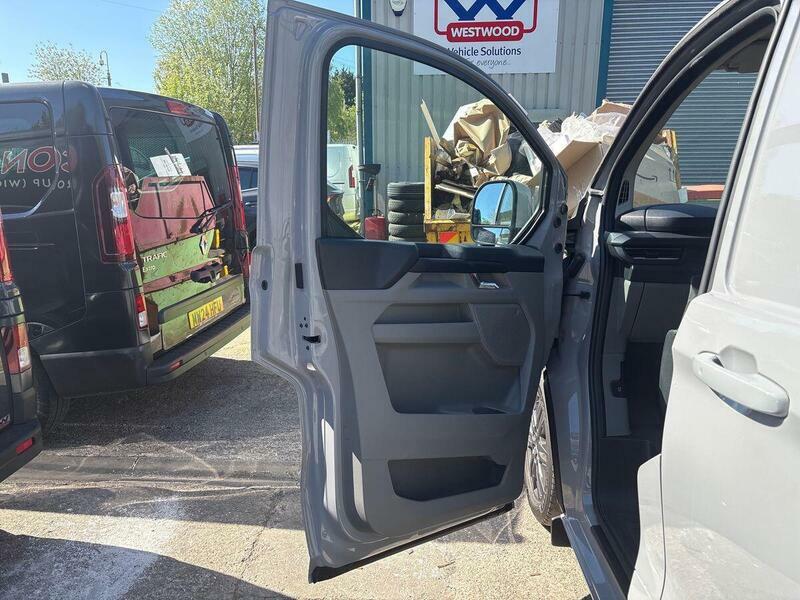 Ford Transit Custom Custom 320 Sport L1 Swb Rwd 160Kw 65Kwh Low R Grey #53