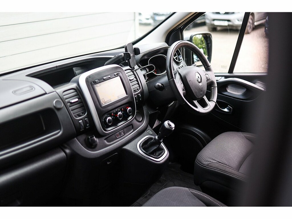 Renault Trafic Swb Lr Energy Sport Nav Euro 6 White #33