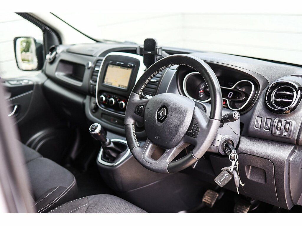 Renault Trafic Swb Lr Energy Sport Nav Euro 6 White #14