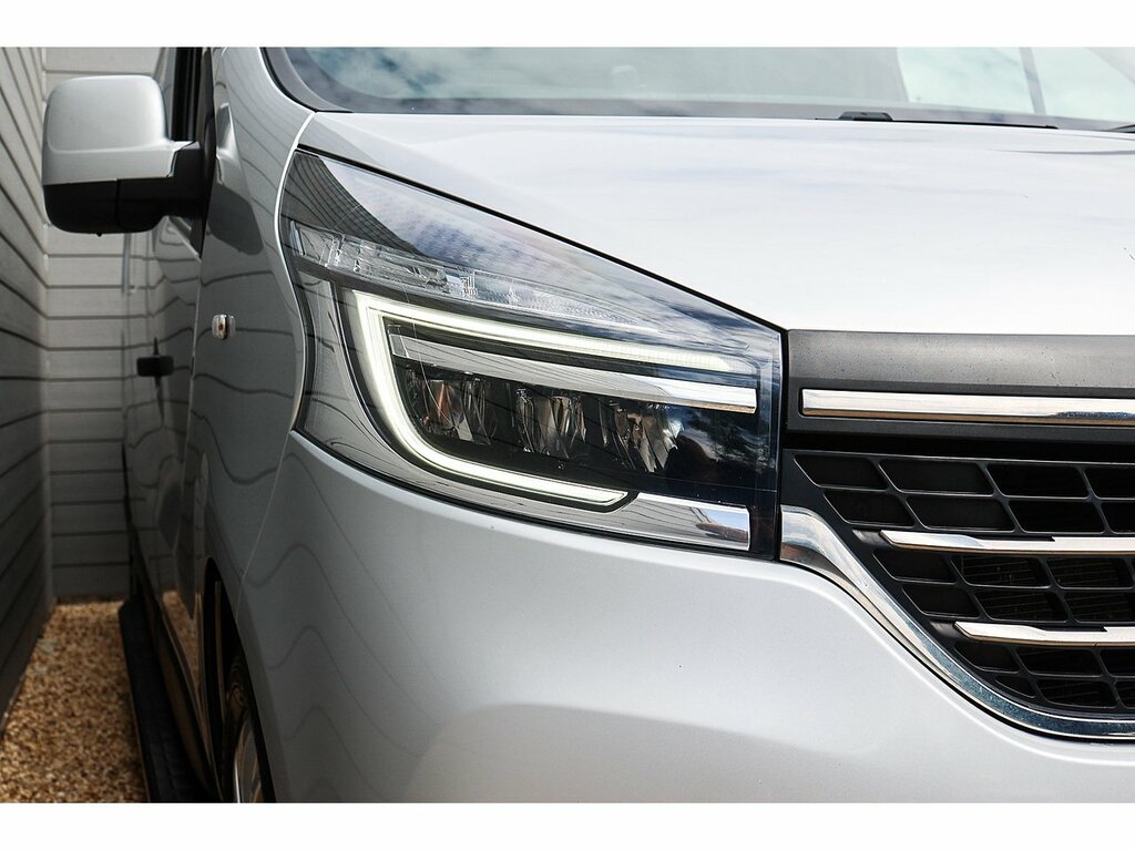 Renault Trafic Swb Lr Energy Sport Nav Euro 6 White #34