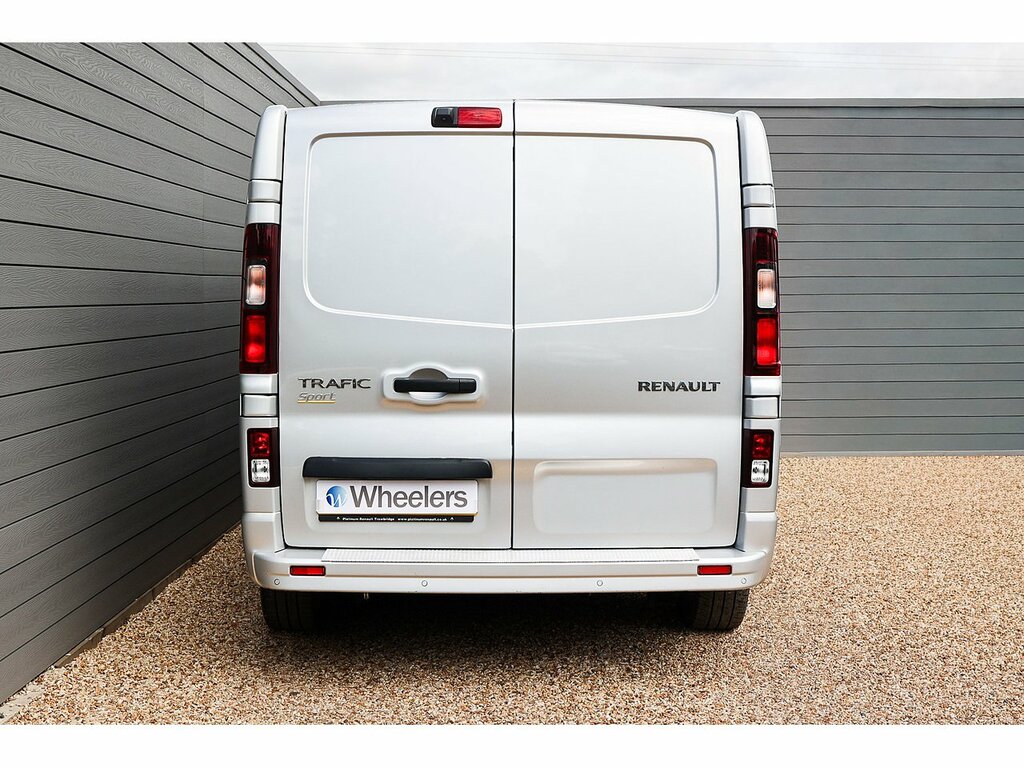 Renault Trafic Swb Lr Energy Sport Nav Euro 6 White #8