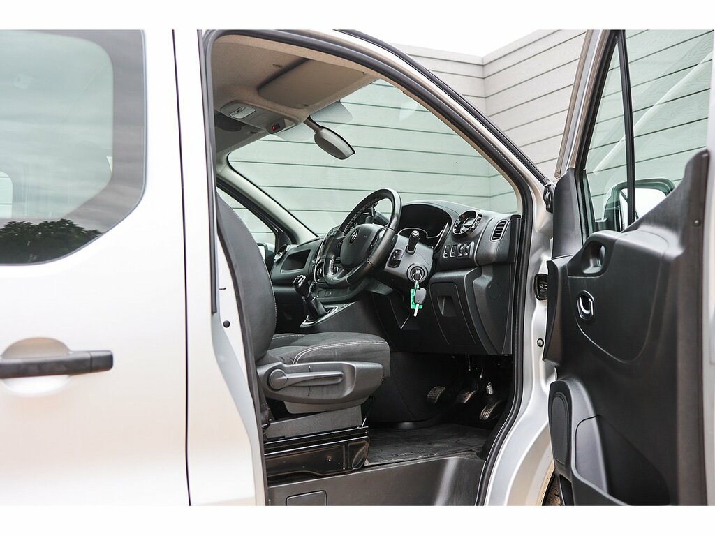 Renault Trafic 2019 1.6 Sl27 Business Energy Dci 125 Bhp White #13