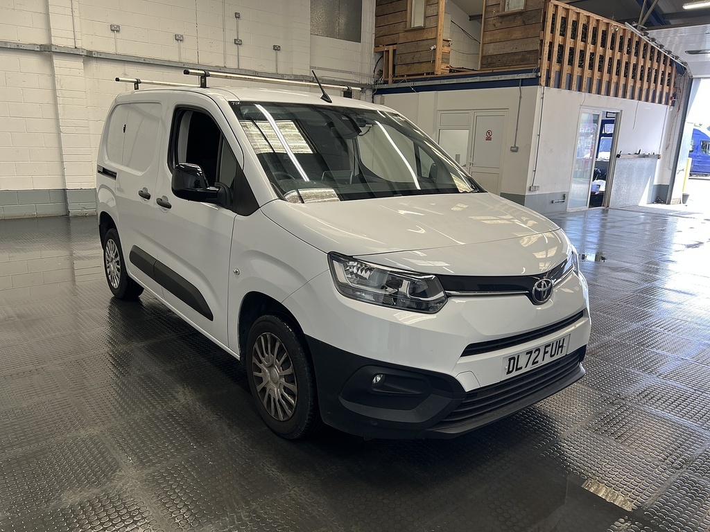 Toyota Proace City 1.5 Bluehdi Icon Short Panel Van White #4