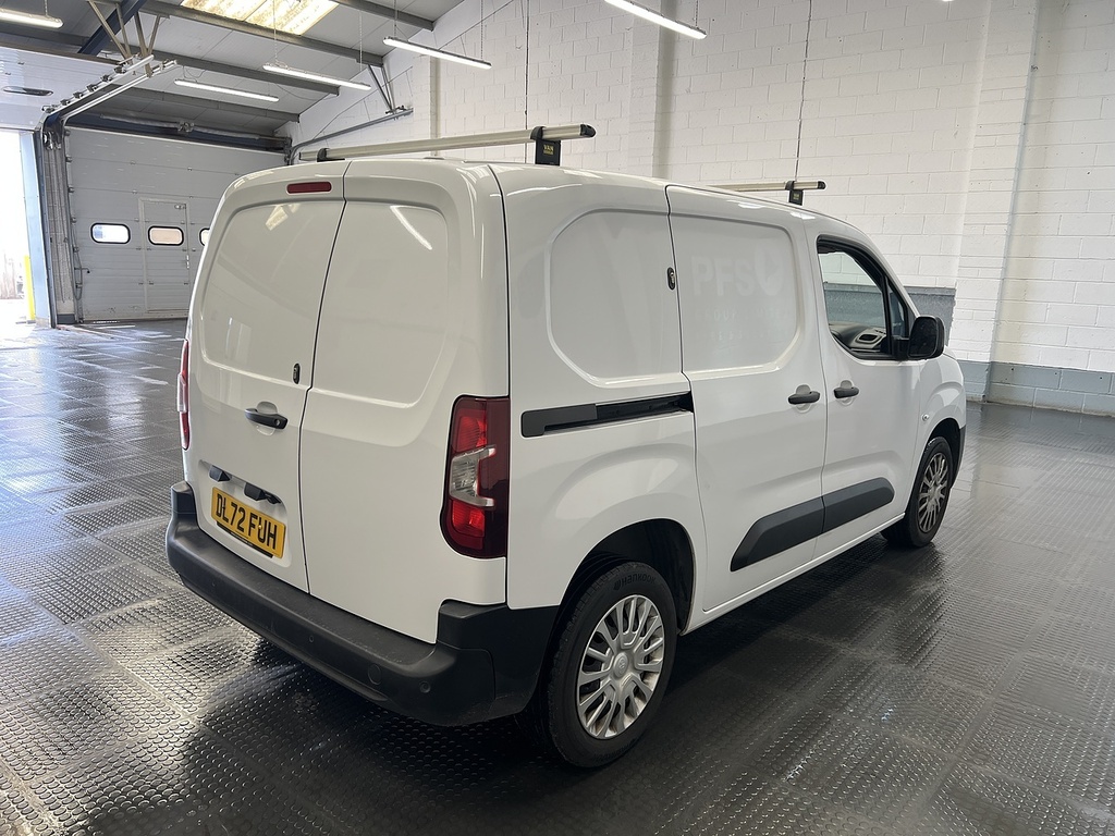 Toyota Proace City 1.5 Bluehdi Icon Short Panel Van White #3