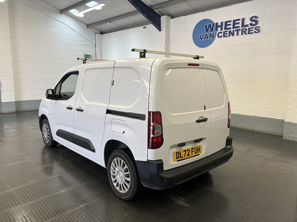Toyota Proace City 1.5 Bluehdi Icon Short Panel Van White #2