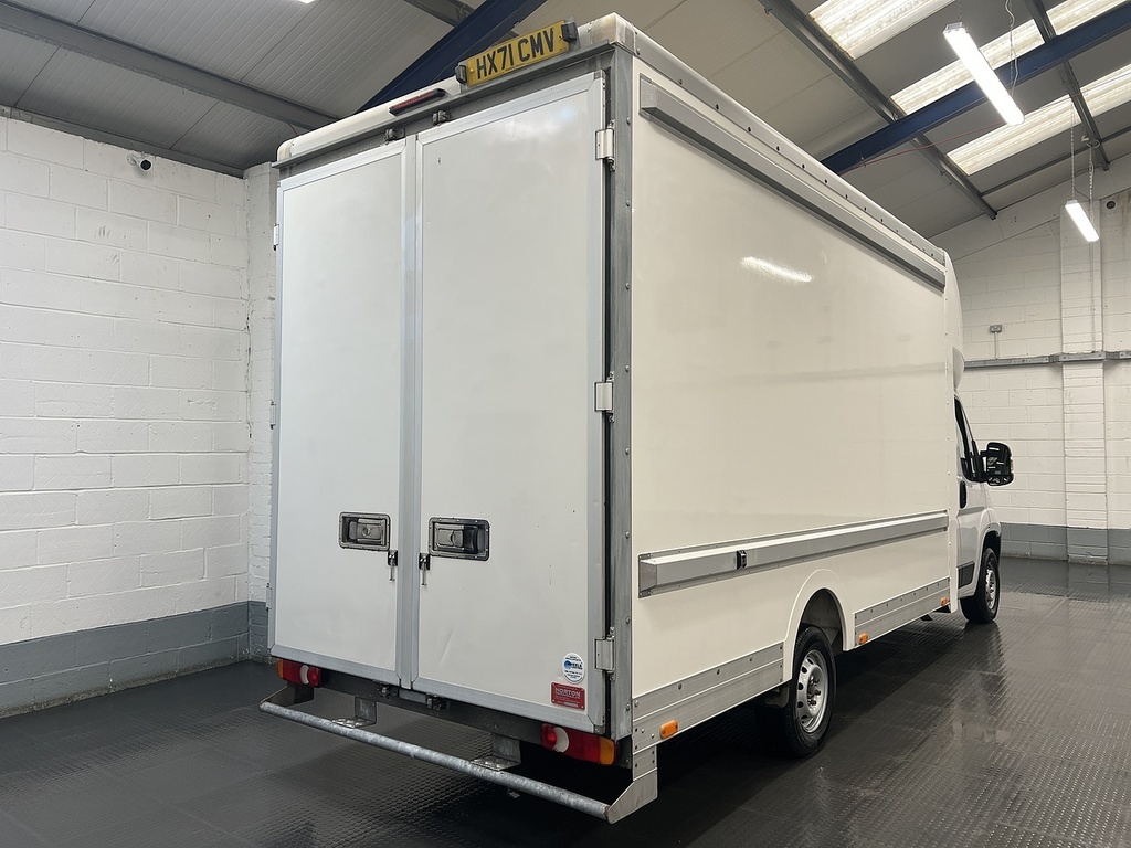 Peugeot Boxer Diesel White #5