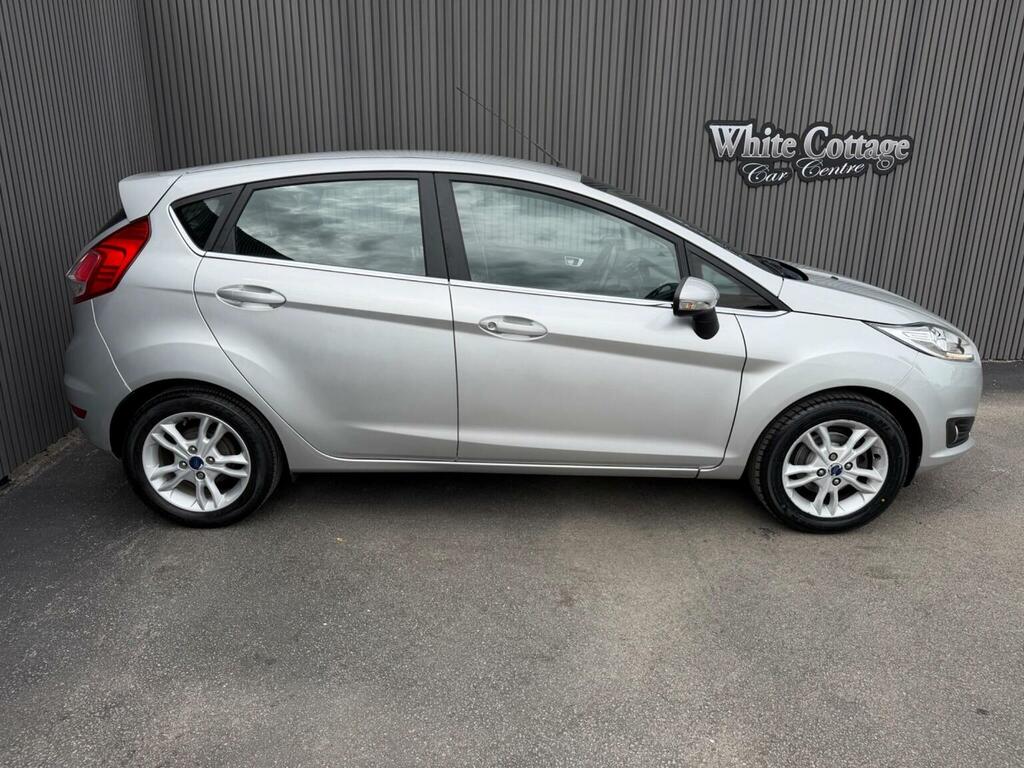 Ford Fiesta Hatchback 1.25 Zetec Euro 6 201565 Silver #6