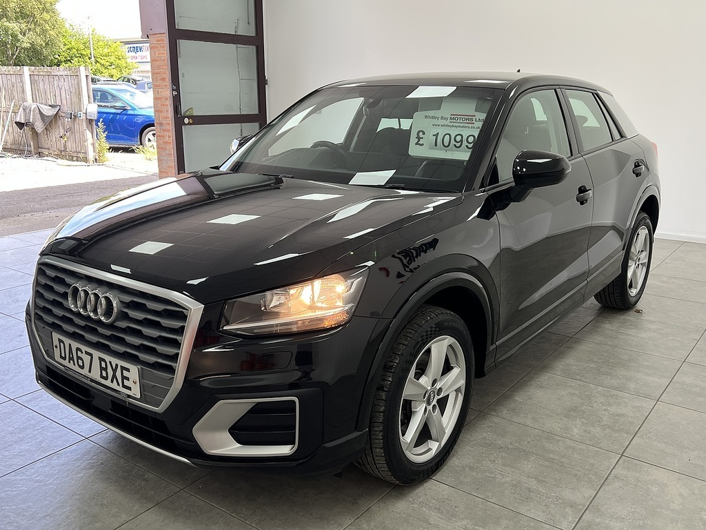 Audi Q2 Tfsi Sport Black #6