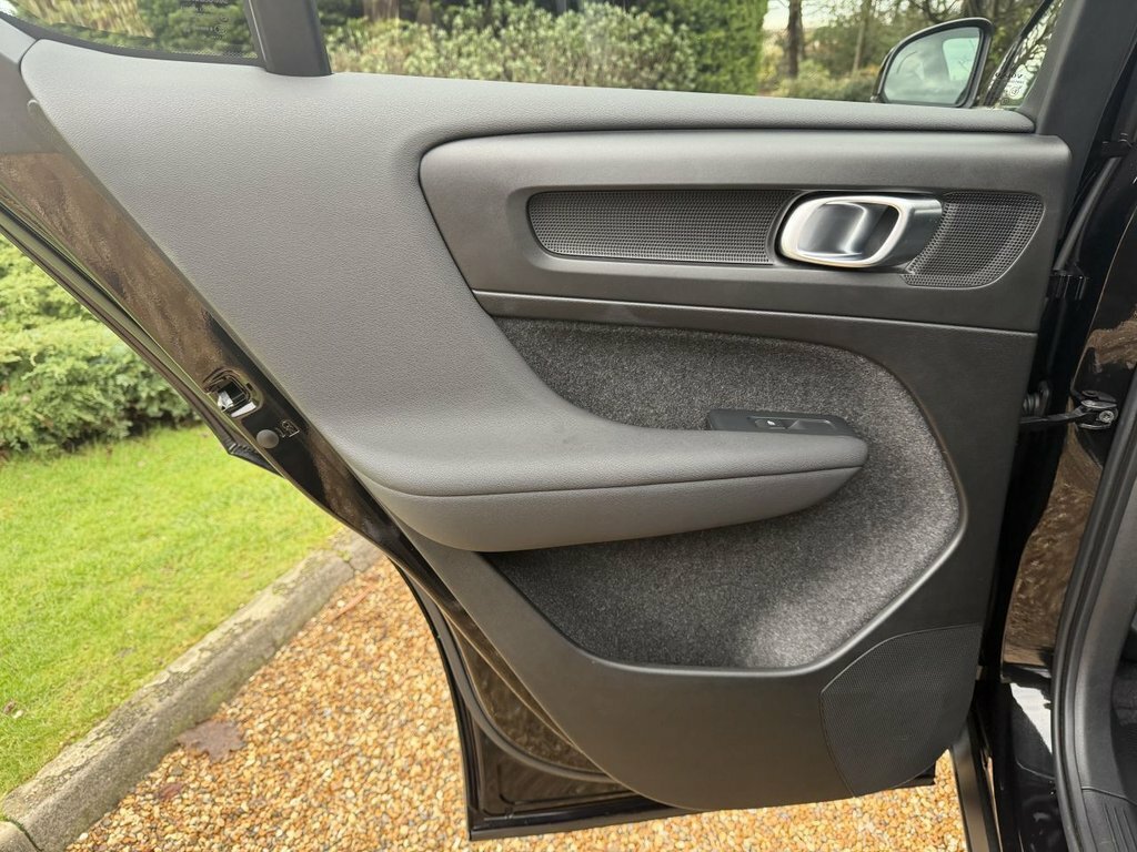 Volvo C40 175Kw Recharge Ultimate 69Kwh Black #20