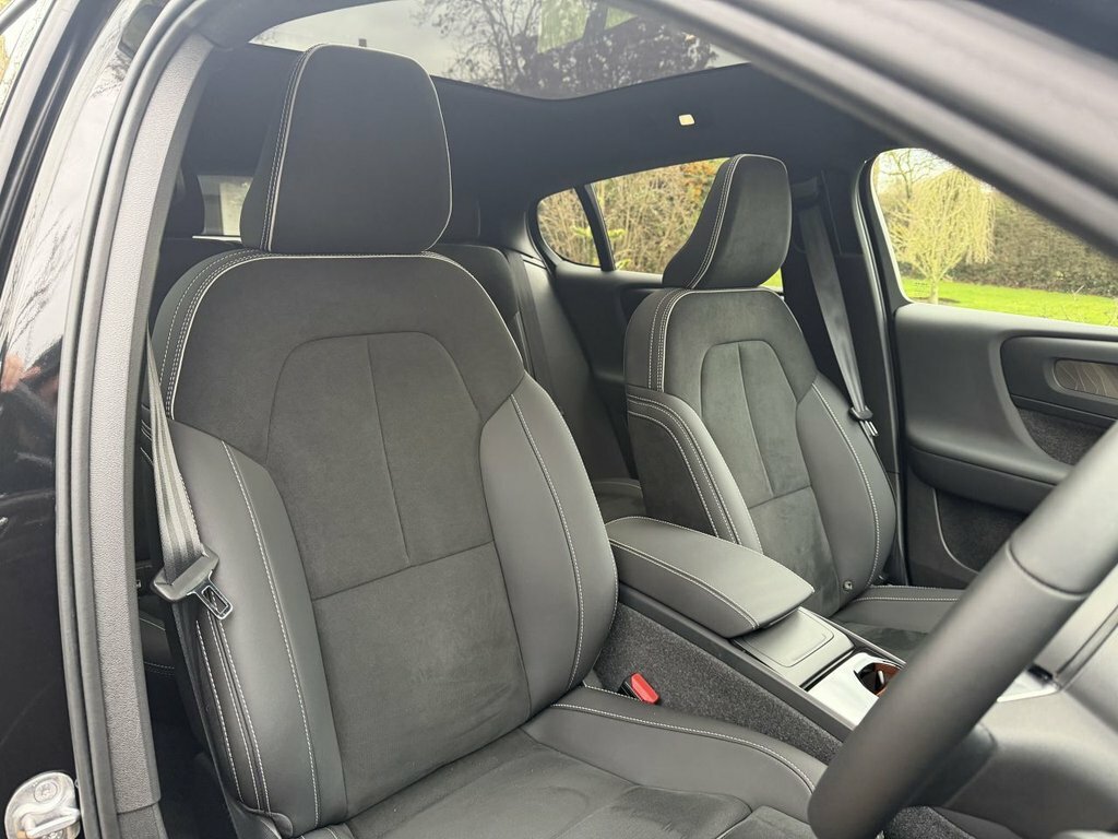 Volvo C40 175Kw Recharge Ultimate 69Kwh Black #11