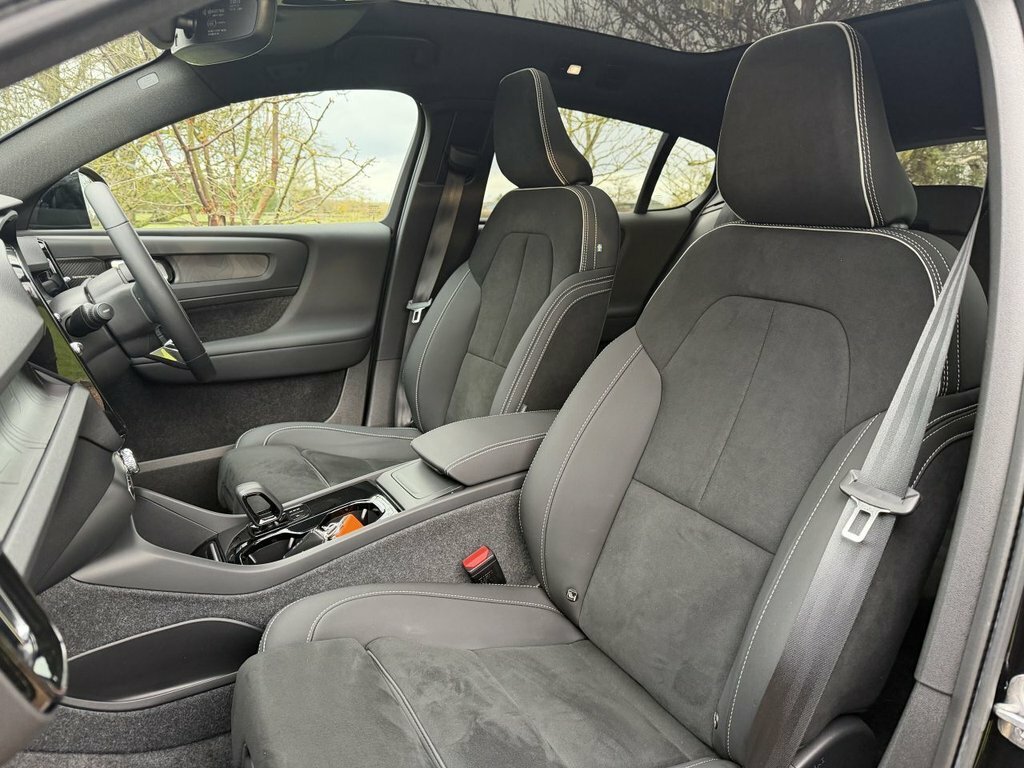 Volvo C40 175Kw Recharge Ultimate 69Kwh Black #31